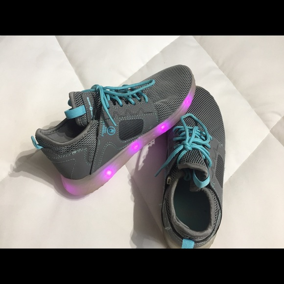 Flashlight Shoes - Picture 3 of 8